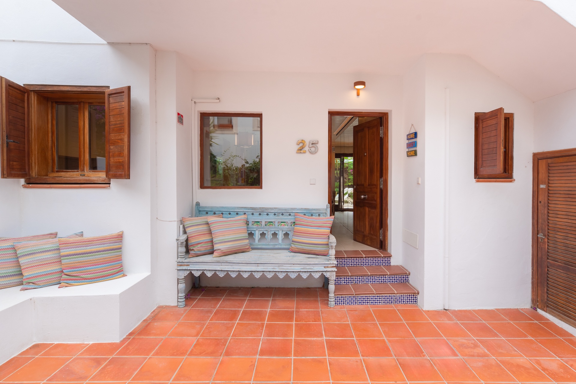 Resa estates Ibiza for sale te koop appartement Santa Gertrudis entrance 4.jpg